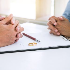 How Are Debts Divided in a Texas Divorce?